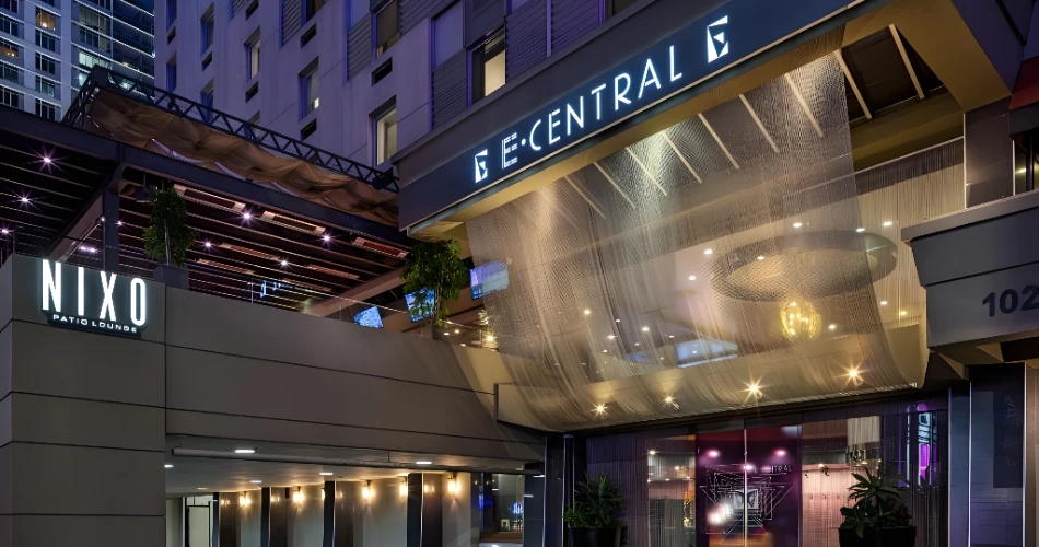 Best Business-Friendly Hotels Near USC for Corporate Travelers